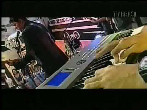 Ricardo Aquino & Banda B - Relato de Um Amor (Ao V...