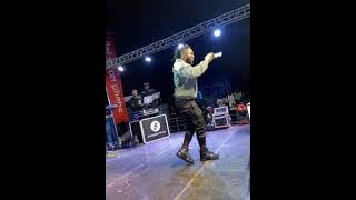 Son of Legendary Obibinii Takyi performs AKOSOMBO KANEA with Kuami Eugene in Kumasi