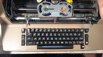 IBM Selectric Typewriter Pulley Hub Removal, broken motor hub, cracked gear