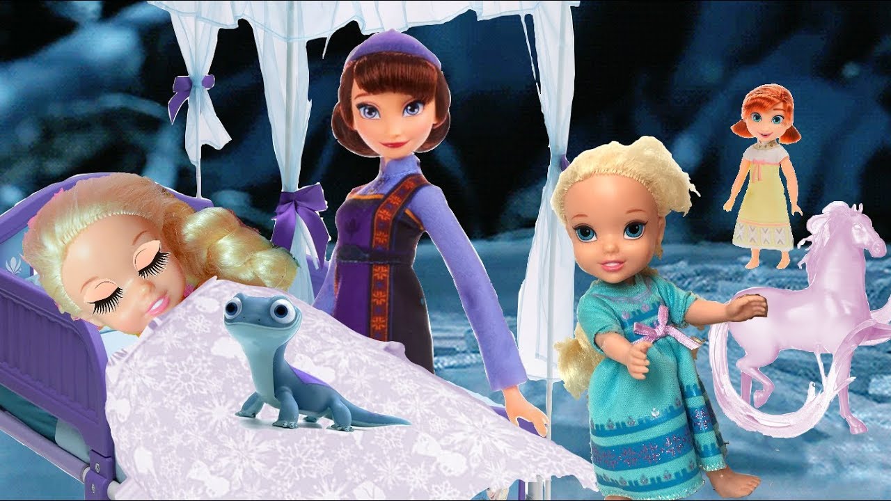 White River adventure with Little Anna and Elsa - Ep. 513 - Toys In Action - YouTube