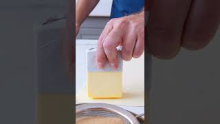 ¡Cocinar nunca fue tan fácil como con este truco para tu mantequilla! 🧈 🙌 #trucosdecocina #riquisimo