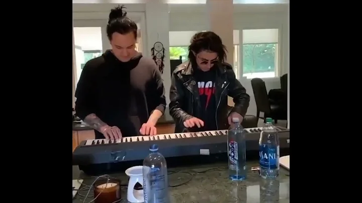 Ronnie Radke & Tyler Burgess playing keyboards (20...