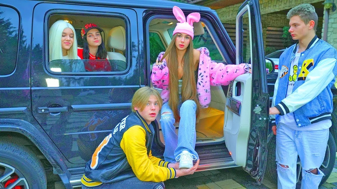 دربت ديانا لاعبي كرة السلة ليكونوا أخيار حقيقيين. إنها تتصرف مثل الملكة