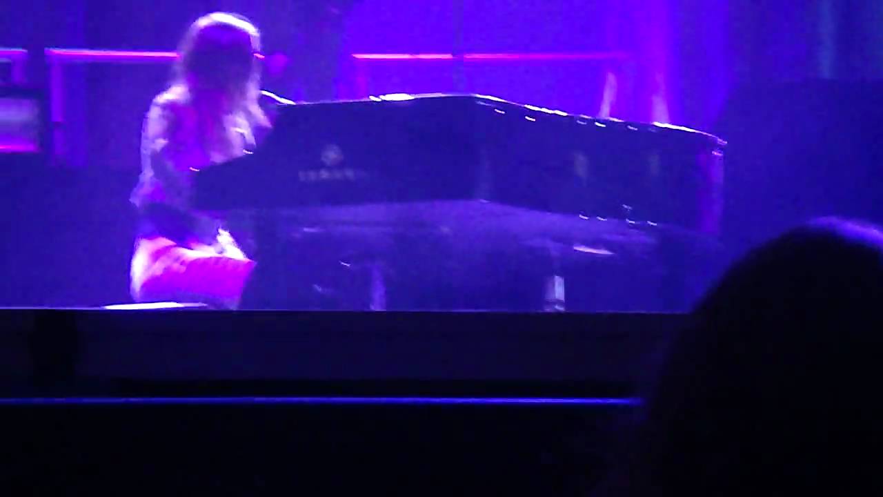 Emily Grace Playing Trainwreck Soundcheck YouTube