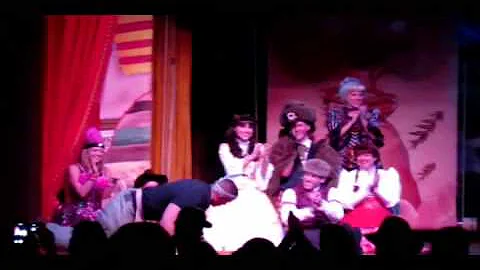 Hoop Dee Doo starring Michael Doyne 2014