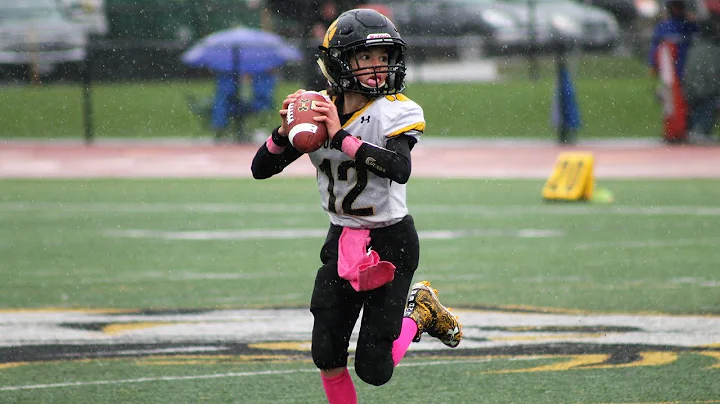12 Year Old 6th Grade HFL Quarterback (QB) Matt Me...