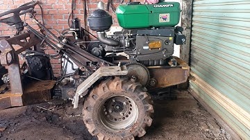 Xe công nông cầu đẩy ở gara đông xuân làm lốp đôi ,tời bụng, máy changfa 40 rất đẹp..zalo 0935566226