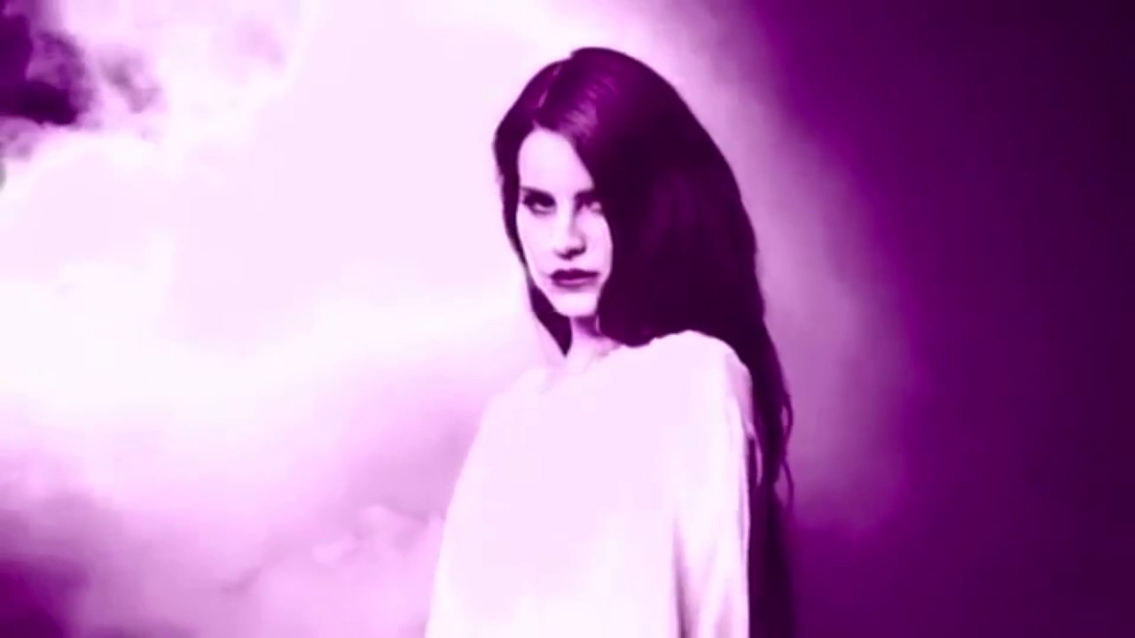 Песня transgender crystal. Кристал Кастл трансгендер. Lana del Rey обои на рабочий стол.