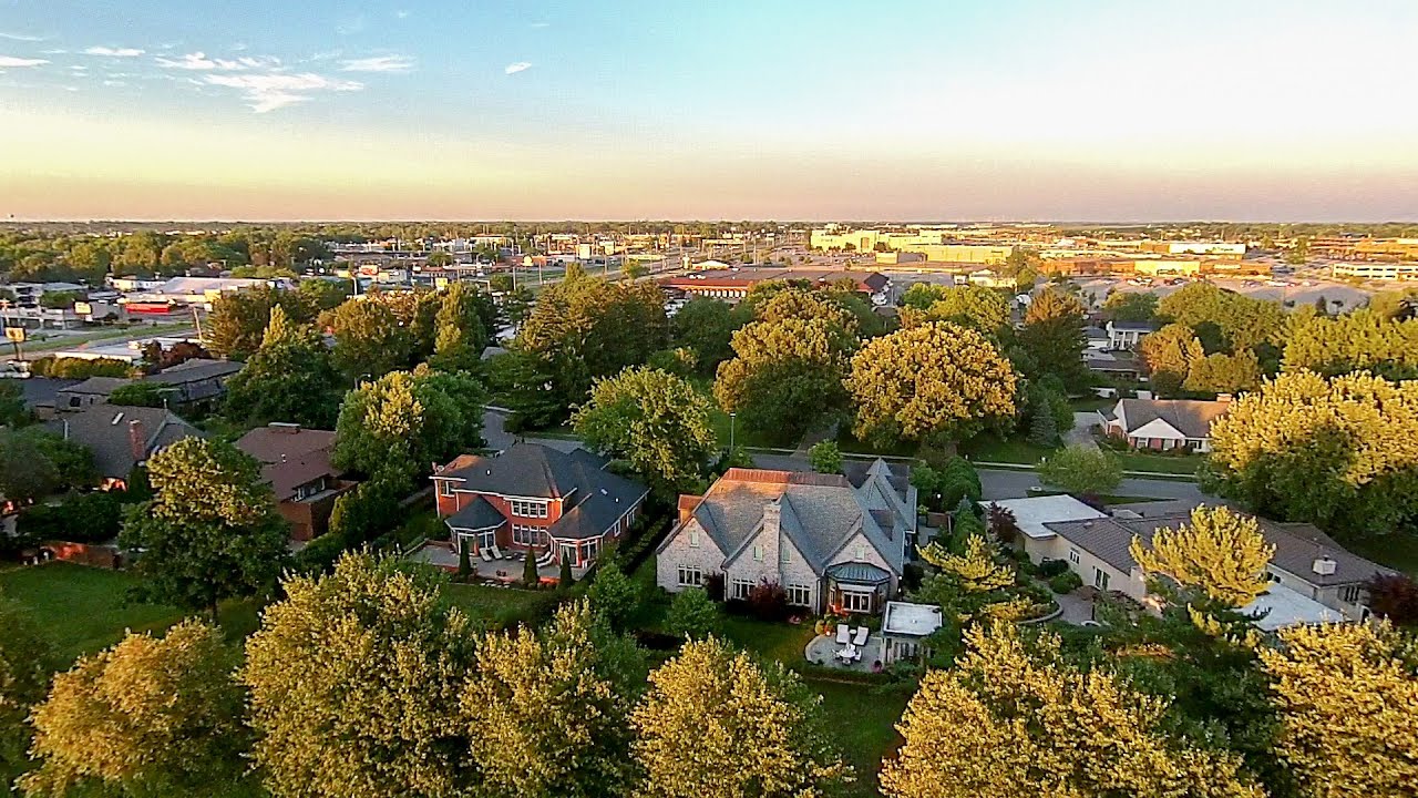 Bloomington/Normal Real Estate Drone Photographer/Videographer YouTube