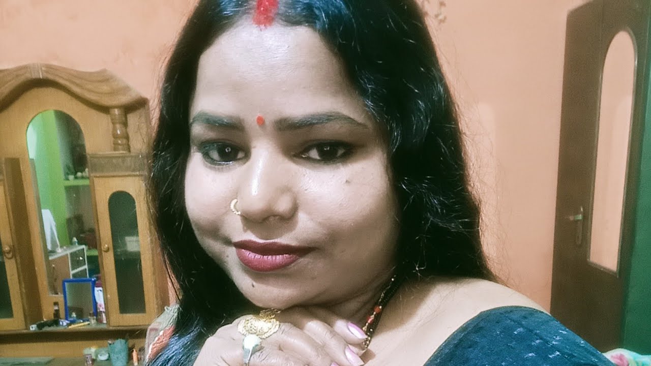 Saloni bhan is live radhe राधे-राधे दोस्त