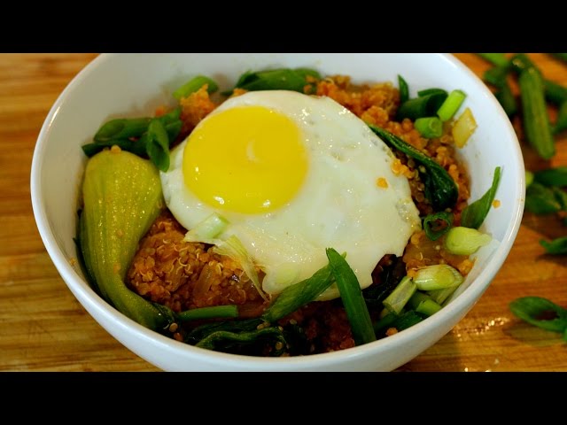 Kimchi Fried Quinoa | (Kimchi Fried "Rice")