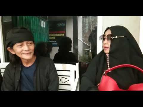 HJ BUNGSU BANDUNG NEPANGAN WARGI SUNDA KHATULISTIWA