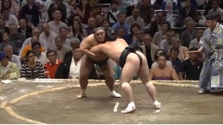 平成28年大相撲秋場所3日目 横綱 日馬富士(2-0)ー東前頭筆頭 隠岐の海(2-0)