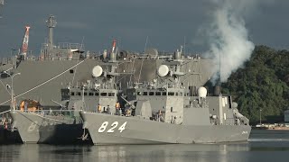 M211030A 海上自衛隊舞鶴基地 ミサイル艇『はやぶさ』 出港