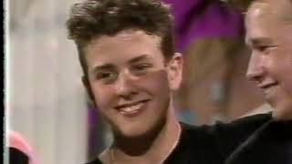 Download Lagu Damon introduces NKOTB and End Credits MP3 Download Lagu Damon introduces NKOTB and End Credits MP3