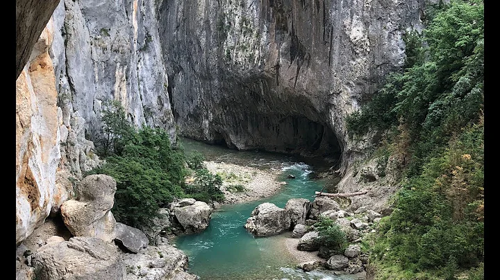 Sentier Blanc-Martel day hike Adventure 011