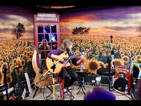 Muriel Anderson A Bakers Dozen In The Music Room Single 2024 Muriel Anderson A Bakers Dozen In The Music Room Single 2024