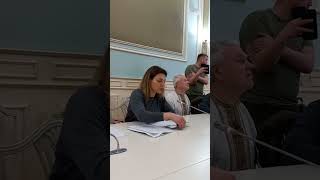 Захоплення забудовником прибудинкової території без документів