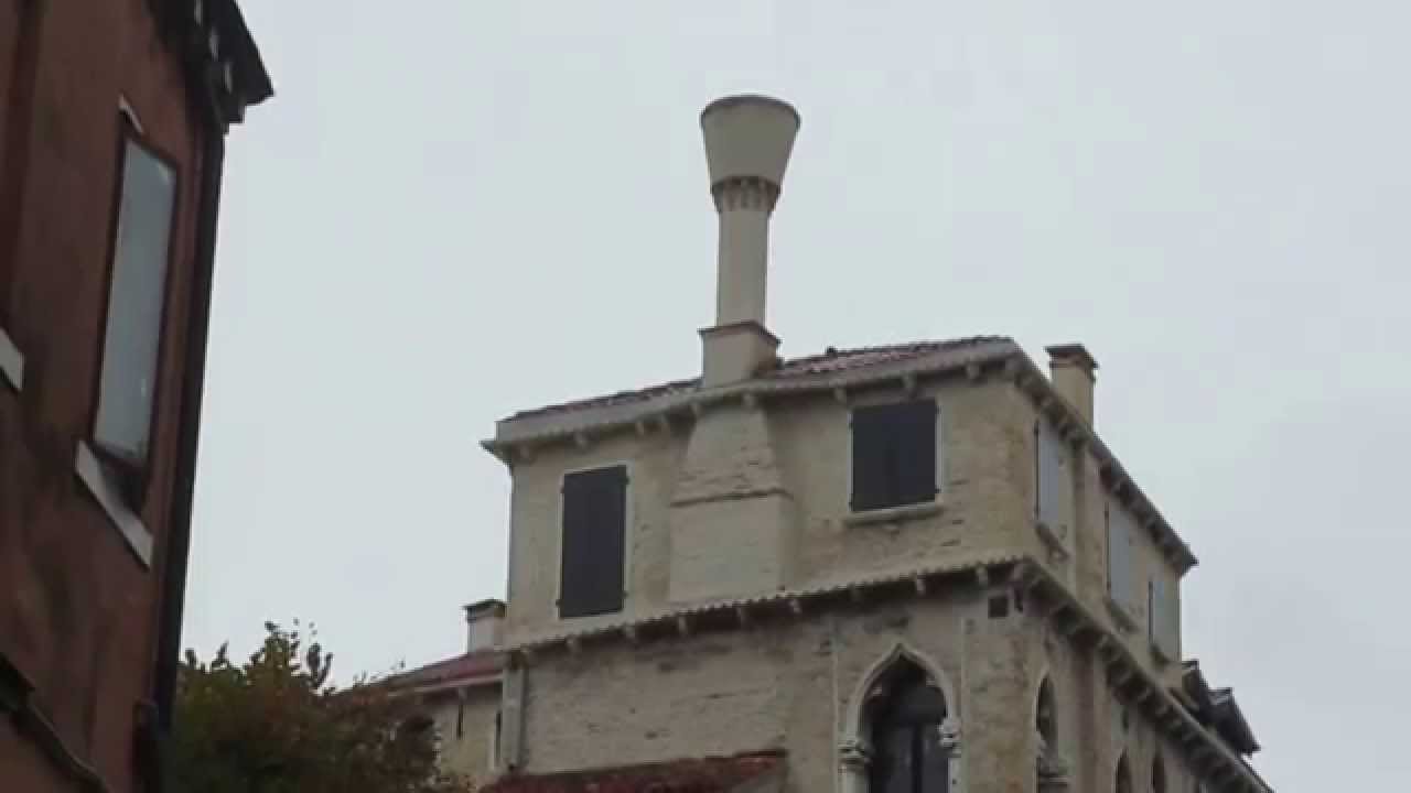 Città di VENEZIA : Palazzo Soranzo-Van Axel, Cana da Camin abbattuta/ricostruita e non più originale