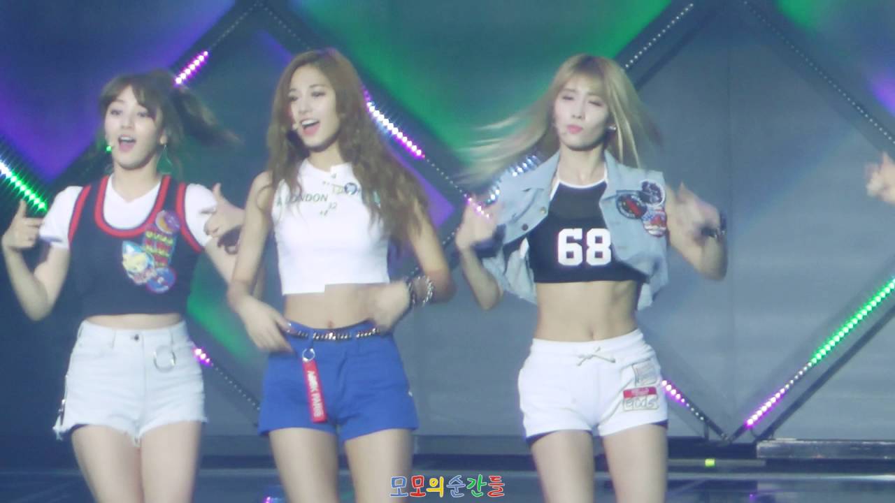 160806 JYPNATION Cheer up! 모모 직캠