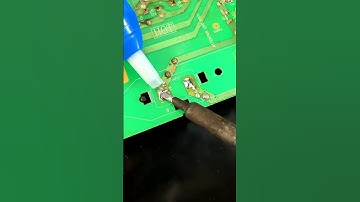 how to use desoldering pump? #diyelectronics #satisfying #solderingpump