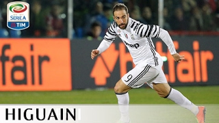 Il gol di Higuain - Crotone - Juventus - 0-2 - Giornata 18 - Serie A TIM 2016\/17