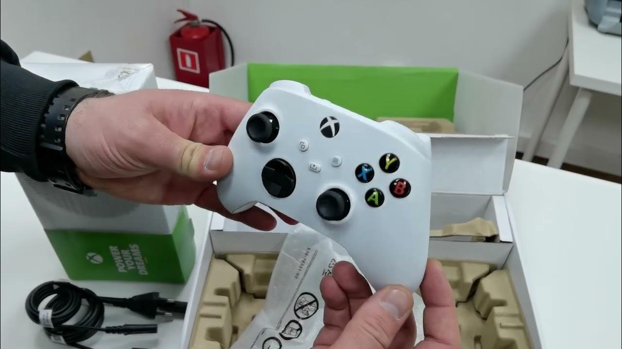 Распаковка нинтендо олед. Распаковка хбокс s 1tb. Xbox one x распаковка. Приставка мл. Распаковка консолей.