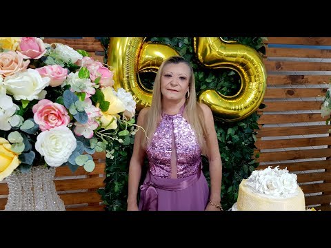 Vídeo: Como Preparar O Aniversário De Uma Mulher De 65 Anos