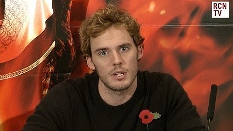 Sam Claflin Interview - Finnick Odair - Hunger Games Catching Fire Premiere