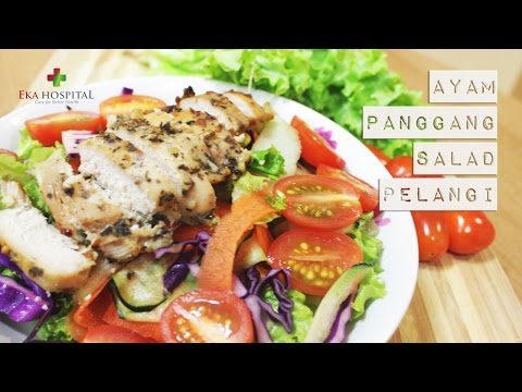 Video: Salad Olivier Dengan Fillet Ayam Panggang