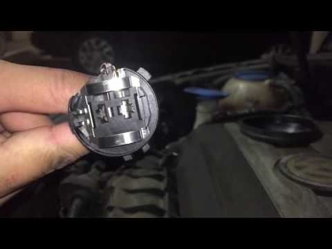 2012 VW eos headlight bulb change