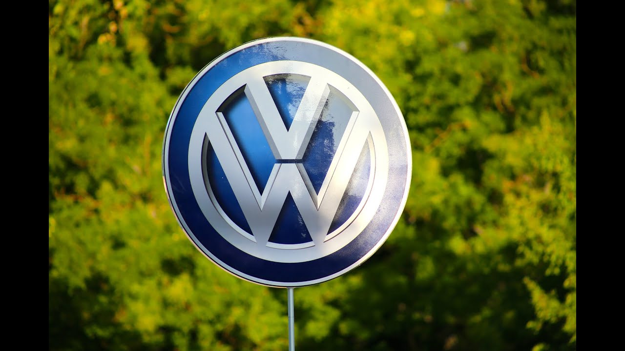 Замена лампочки в бардачке vw Jetta Golf 5 - YouTube