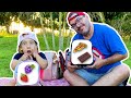 Maria Clara e papai vão a um PICNIC | Maria Clara and papa go to a picnic to eat lunch -MC Divertida