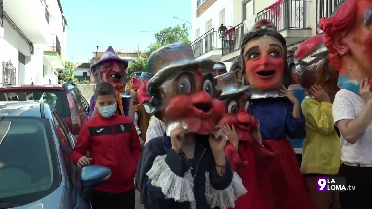 Feria de Ibros 2022 · Cabalgata de gigantes y cabezudos