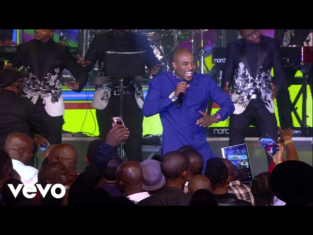 Khanimamba (Live at the Sandton Convention Centre - Johannesburg, 2018) class=