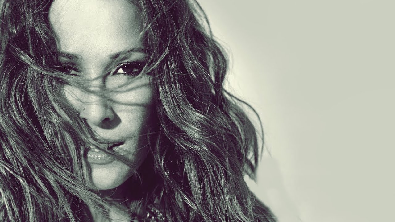 Malú - Campo de Sueños (Letra)