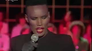 Grace Jones - Pull Up To The Bumper