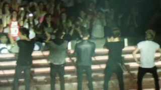 One Direction dancing La Macarena on TMHT Barcelona, 220513