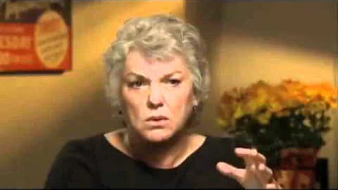 Tyne Daly discusses Judging Amy- EMMYTVLEGENDS.OR...