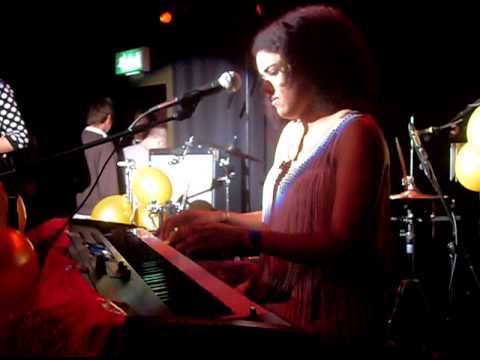 Elan Tamara - Oranges (Worldwide Awards 2010)