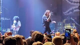 ISSUES - Tapping Out