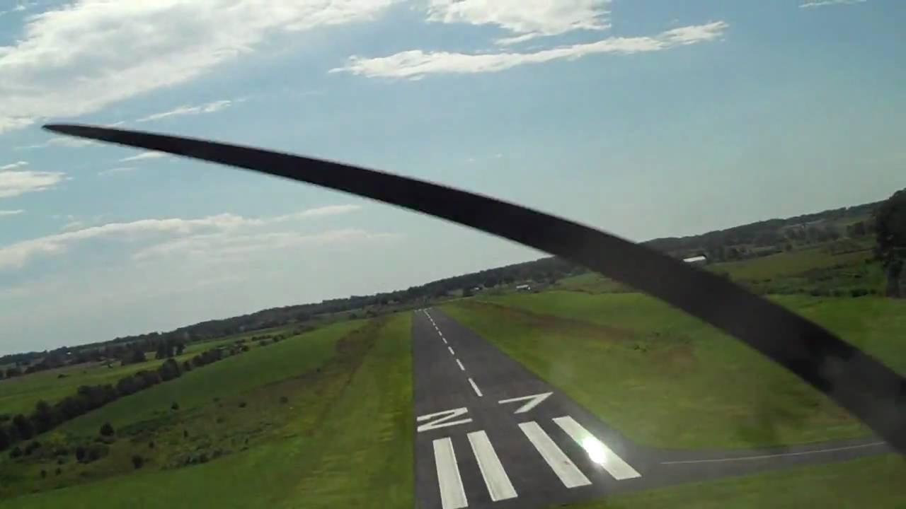 20090717 Crosswind landing Cassville Municipal Airport, MO YouTube