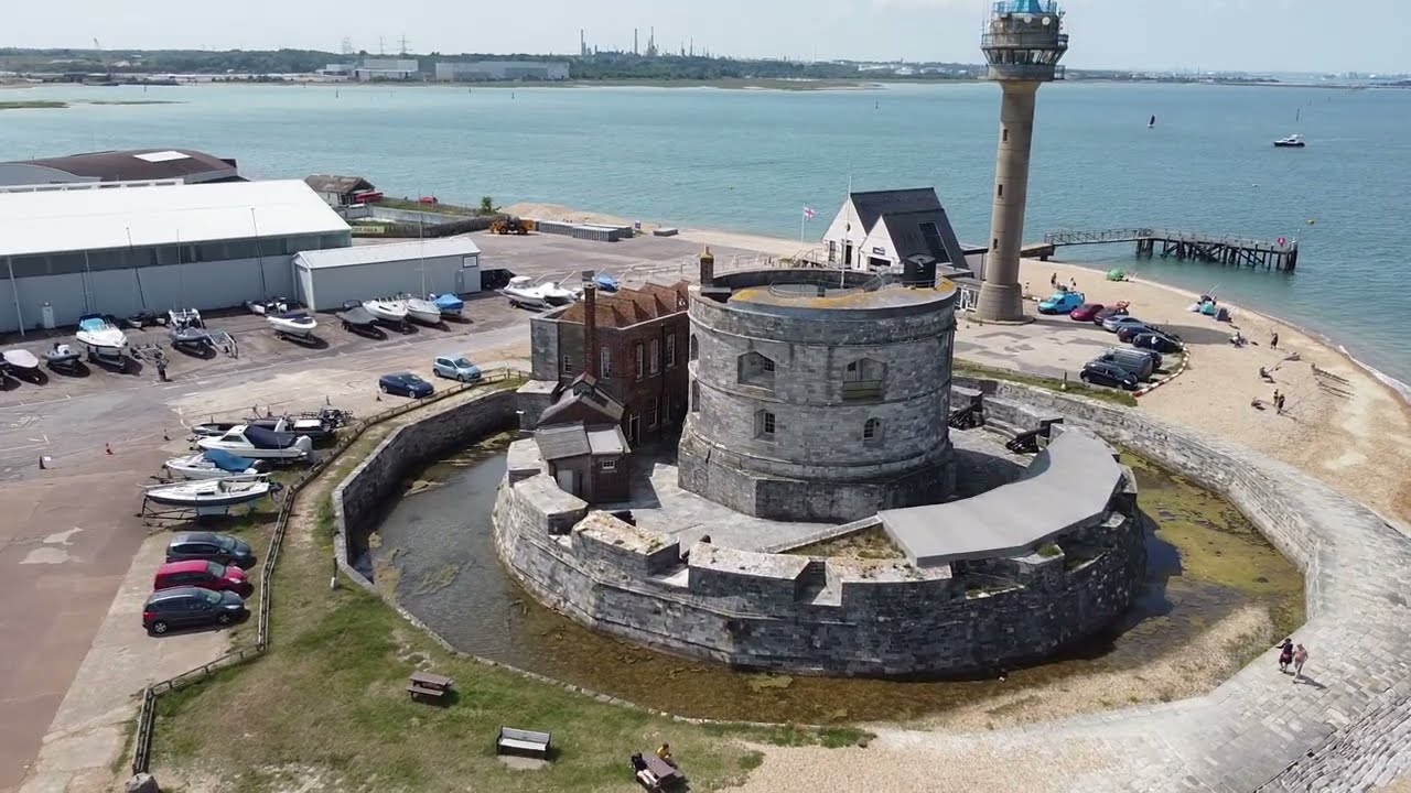 Calshot Castle