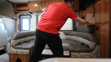 How to turn your U-shaped table into a bed (and vice versa)