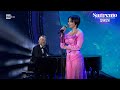 Sanremo 2024  arisa canta la notte dalla piazza di sanremo