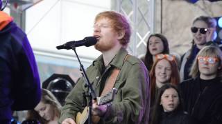 Video thumbnail of "Ed Sheeran performing perfect on today show"