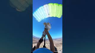 Parachutist Untwists Lines Before Pulling Reserve