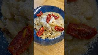 Паста с кабачками и вялеными томатами🤤