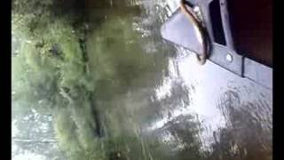 Tam en Mad kano varen over de Dommel
