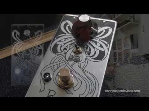 EarthQuaker Devices: BOWS OC139 Treble/Full Boost/Preamp - YouTube